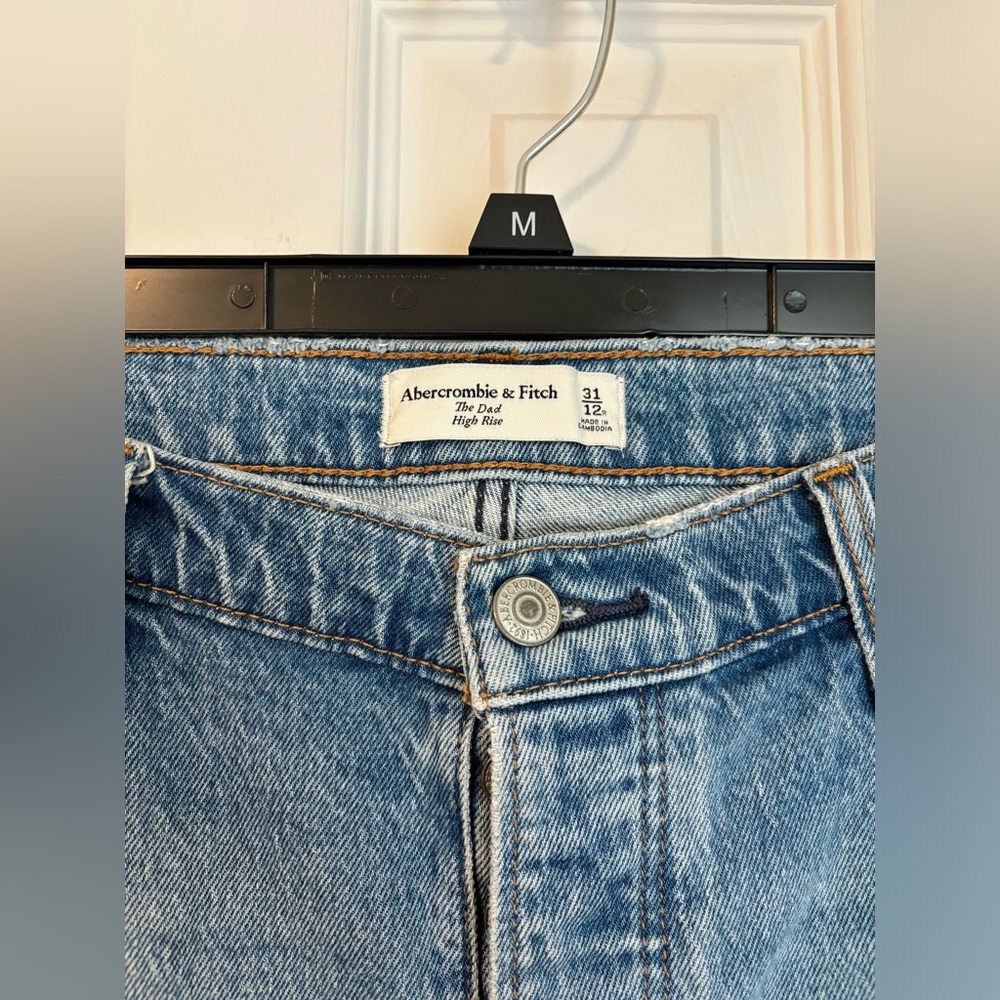 A&F High Rise Dad Jean WORN ONCE - Picture 2 of 4